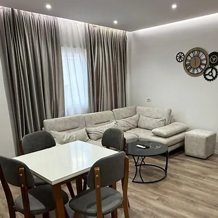 Najli Apartment's Daire Tiran